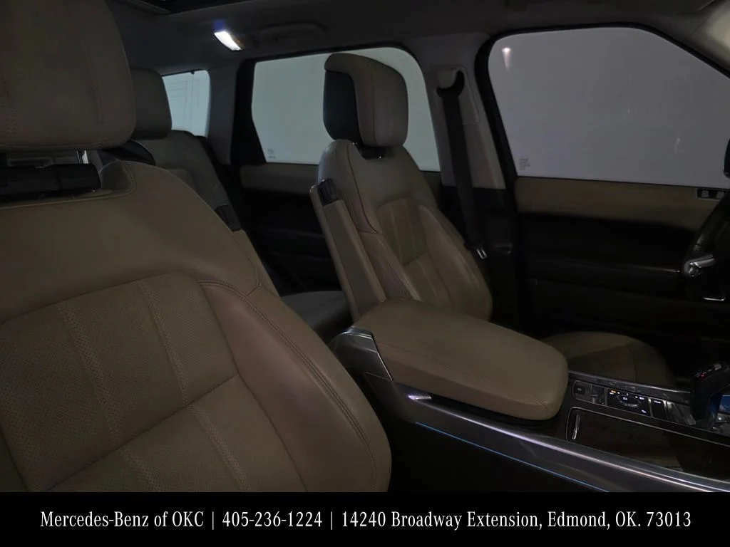 Used 2020  Land Rover HSE image 13