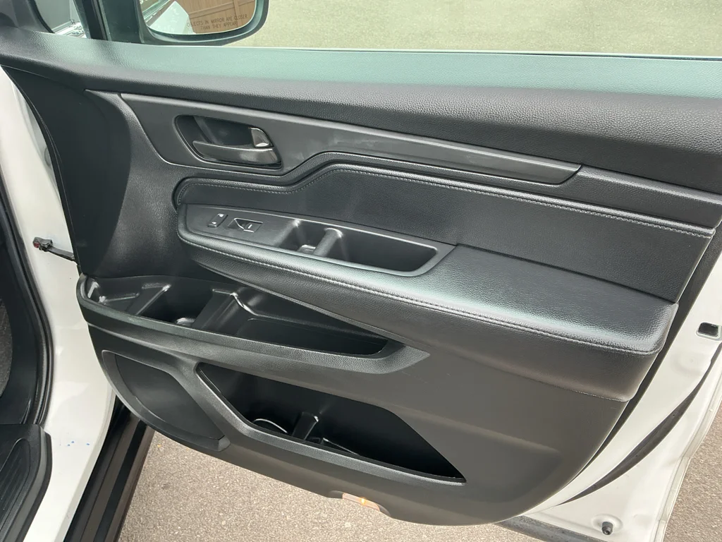 Used 2025 SOLAR SILVER METALLIC Honda EX-L image 12