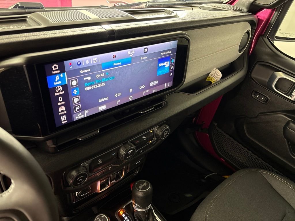 New 2026 Tuscadero Pearlcoat Jeep Sport S image 30