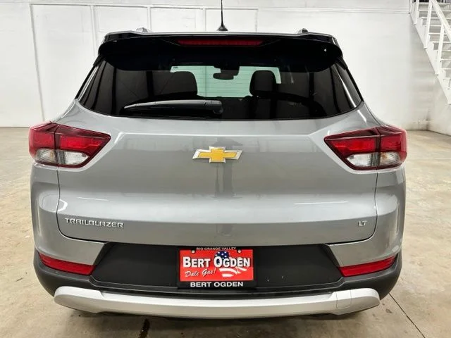 Used 2025 Gray Chevrolet LT image 6