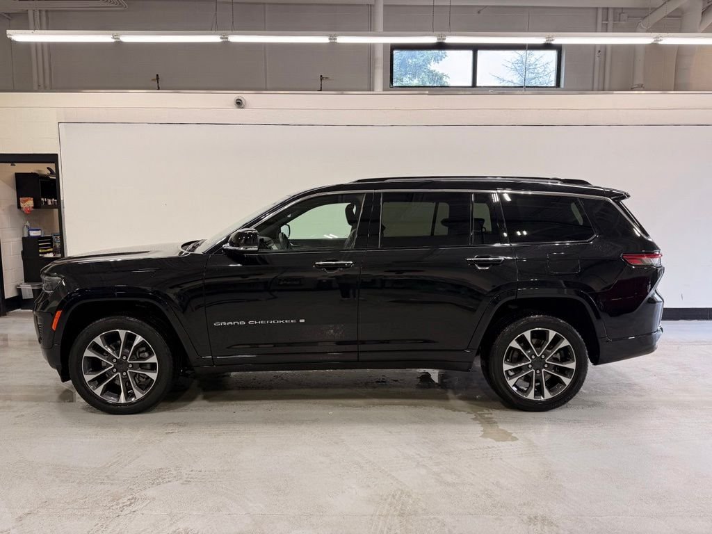 Used 2021 Jeep Grand Cherokee L Overland with VIN 1C4RJKDG7M8185422 for sale in Golden Valley, Minnesota