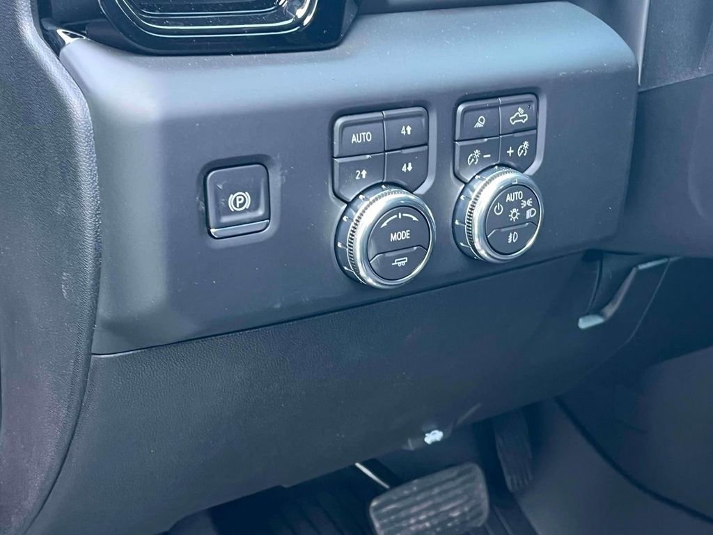 New 2026 Onyx Black GMC AT4 image 24
