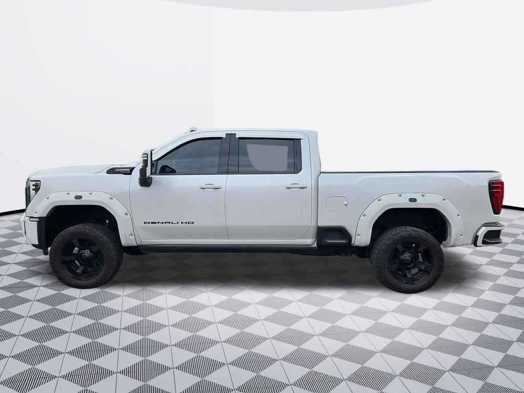 Used 2024 White Frost GMC Denali Ultimate image 3