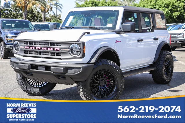 2025 Ford Bronco Base