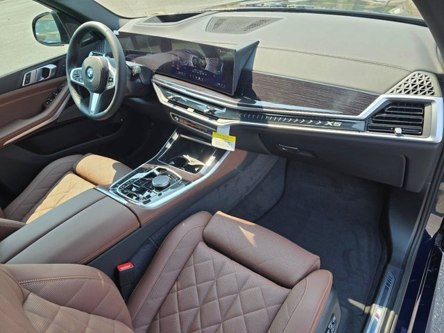 New 2026 Tanzanite Blue II Metallic BMW xDrive50e image 15