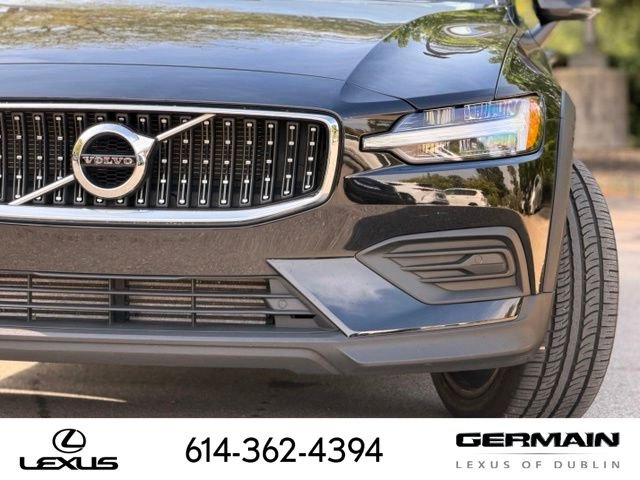 Used 2020 Black Volvo T5 image 2