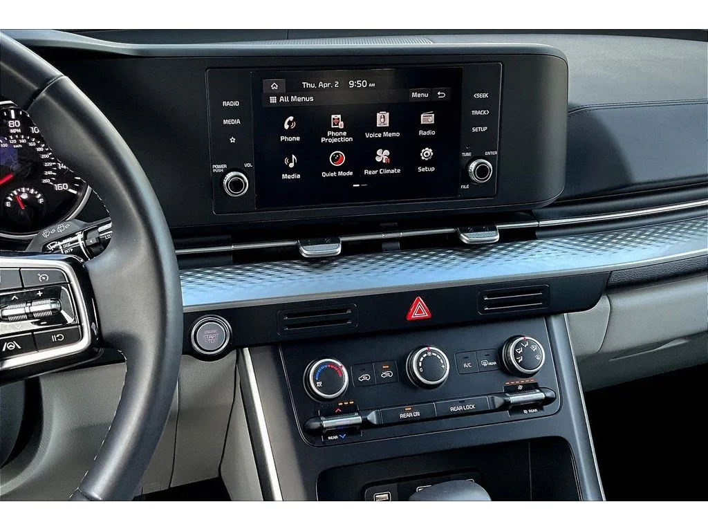 Used 2024 Flare Red Kia LX image 6
