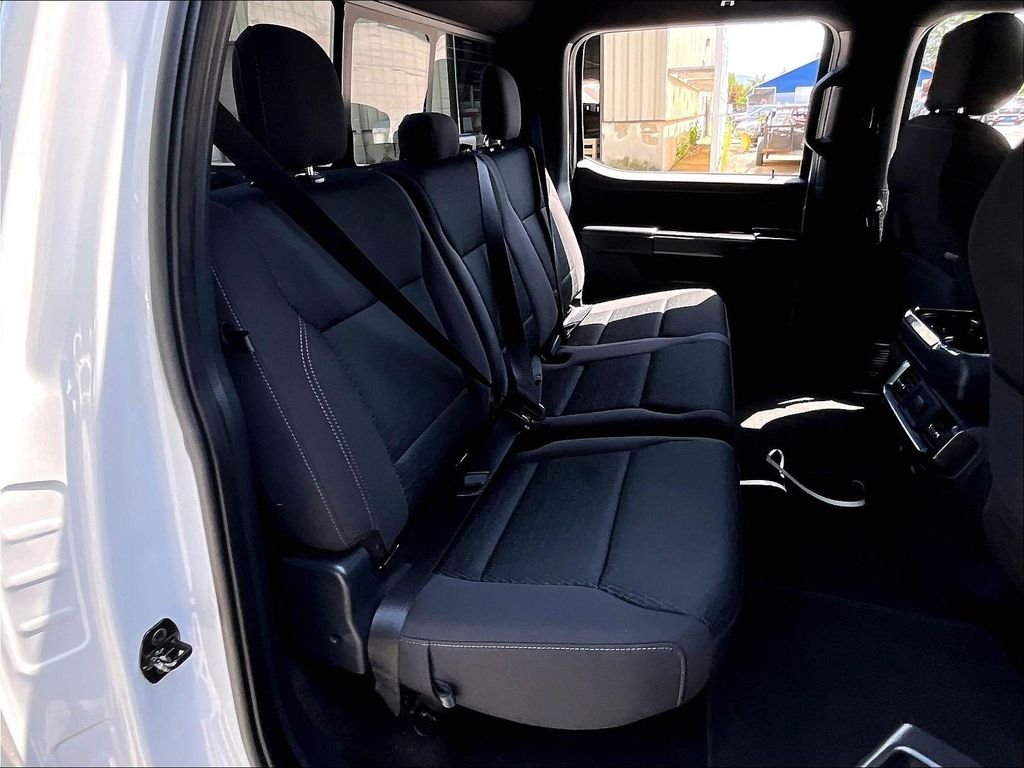Used 2021 White Ford XLT image 16