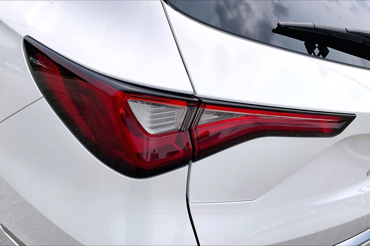 Certified Used 2024 Platinum White Pearl Acura MDX image 27