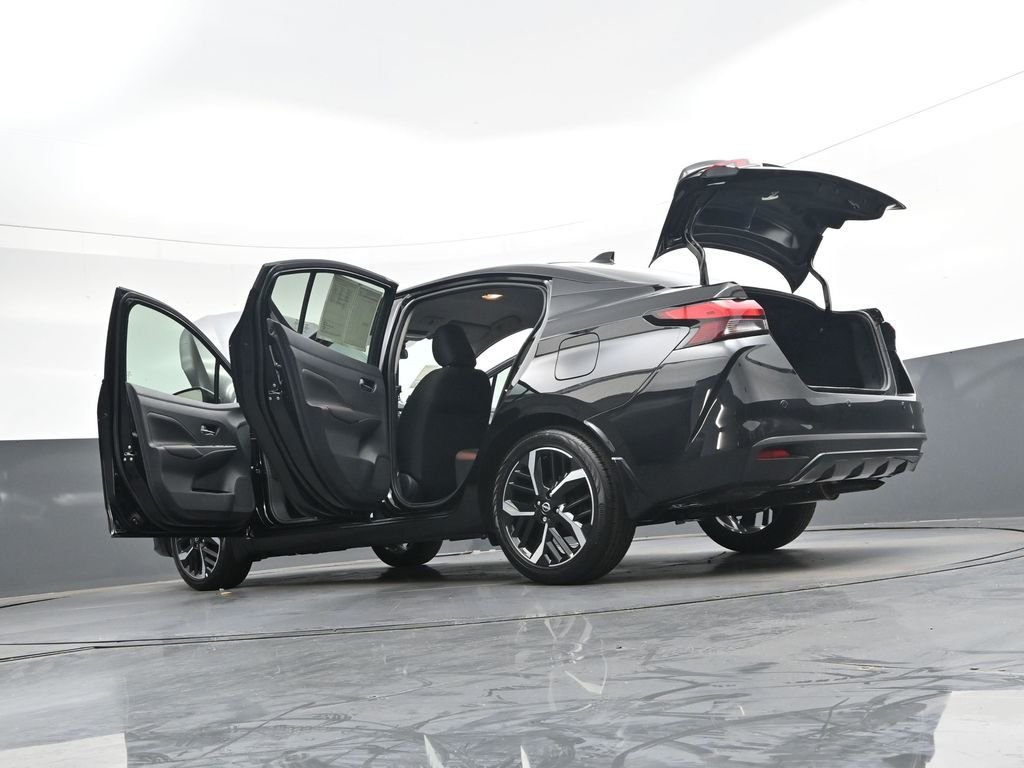 Used 2025 Black Nissan 1.6 SR image 55