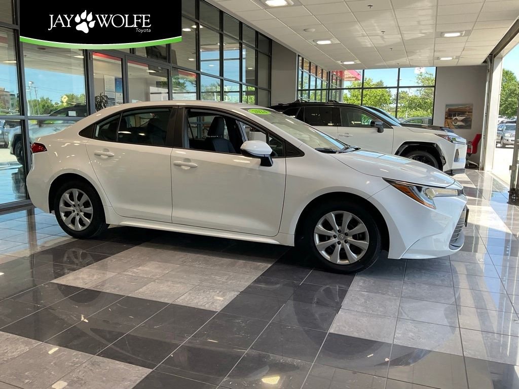 2024 Toyota Corolla LE CVT's photo