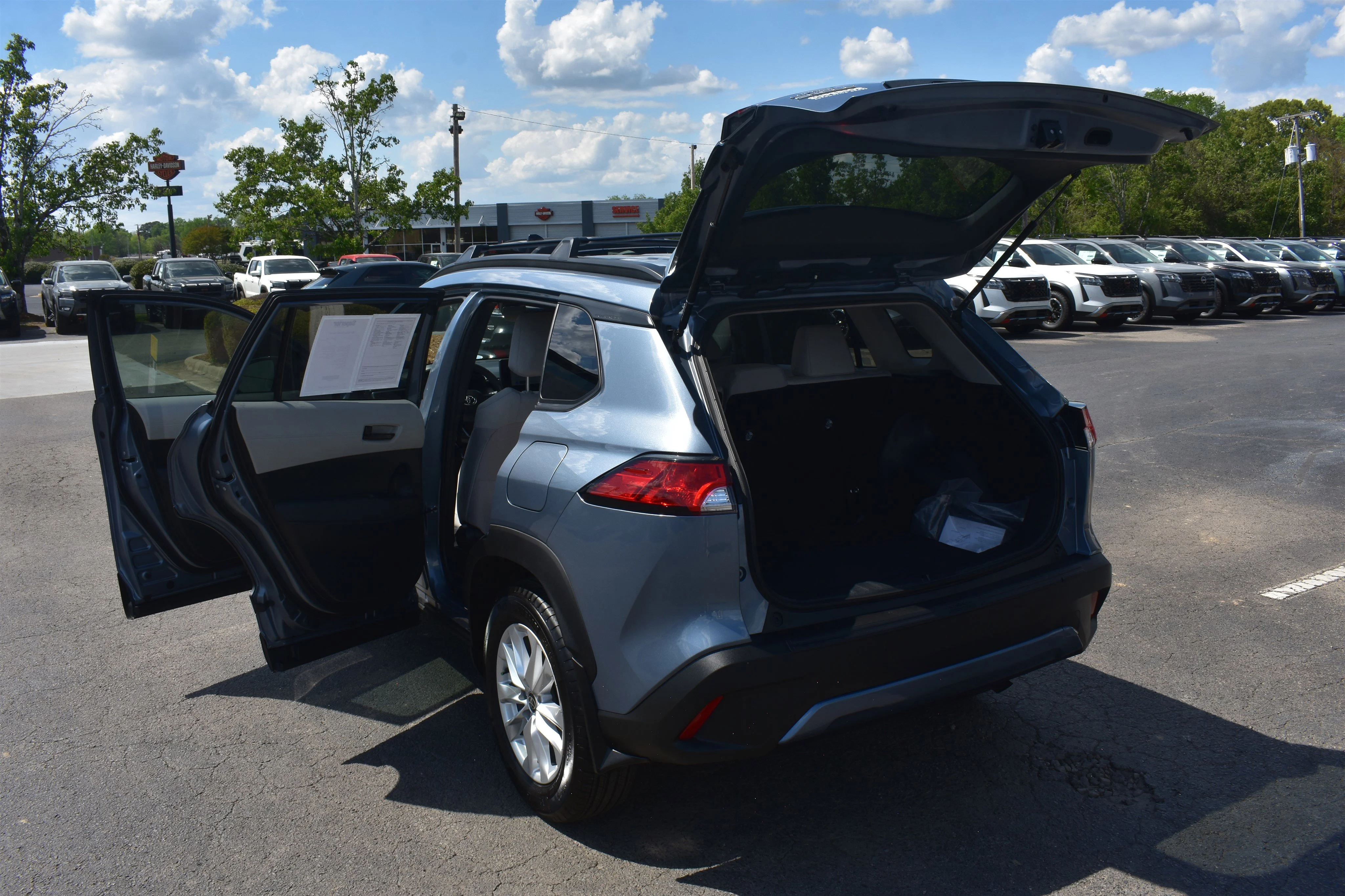 Used 2024  Toyota LE image 16