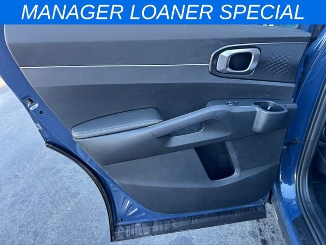 2025 Kia Sorento S - Photo 13