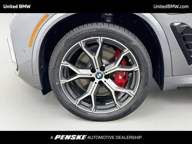 New 2026 Skyscraper Grey Metallic BMW X5 50e image 2