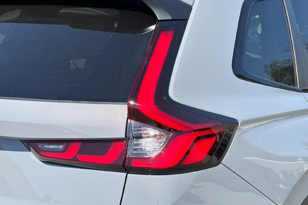 New 2027 Urban Gray Pearl Honda Sport-L image 32