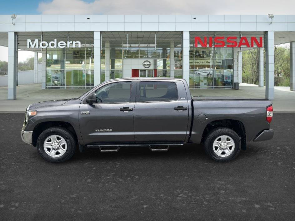 Used 2020 Magnetic Gray Metallic Toyota SR5 image 2