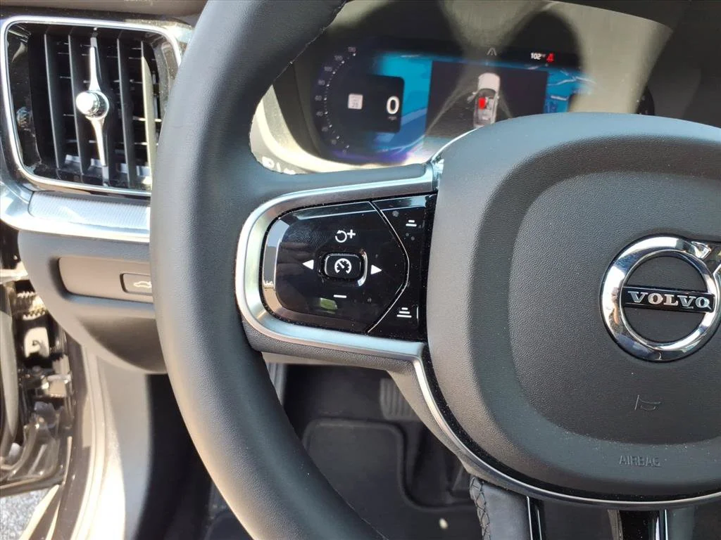 Certified Used 2024 Onyx Black Volvo Plus Black Edition image 17