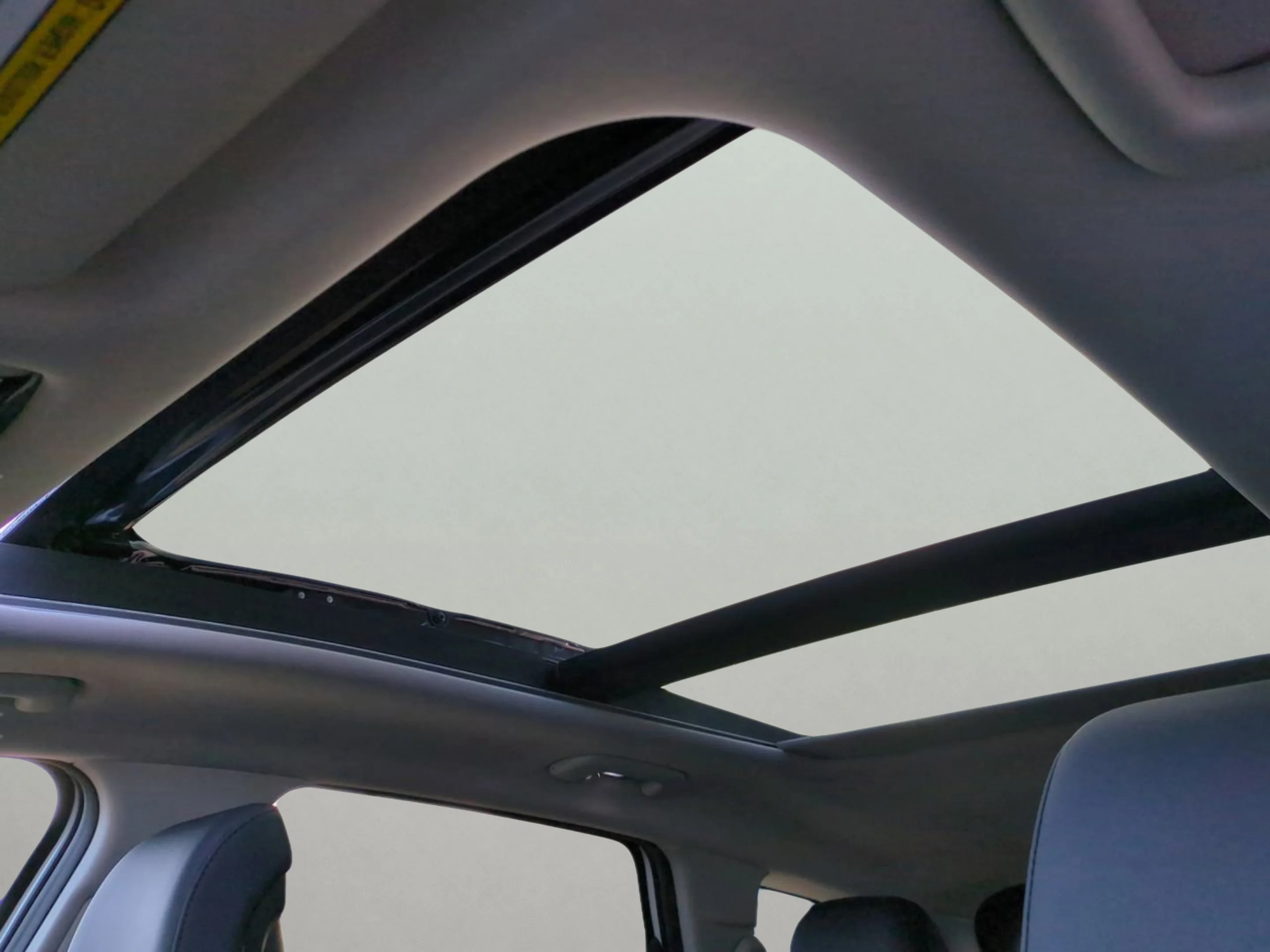 New 2026 Glacial White Pearl Kia EX image 23
