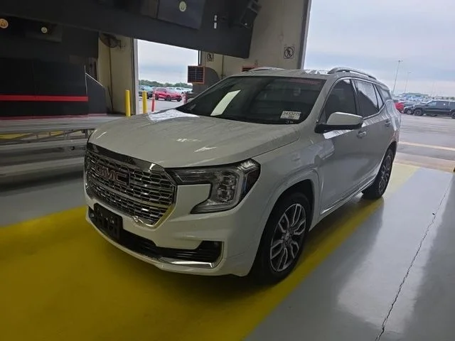2024 GMC Terrain Denali AWD's photo