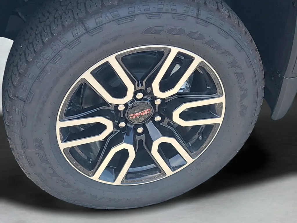 New 2026 Onyx Black GMC AT4 image 24