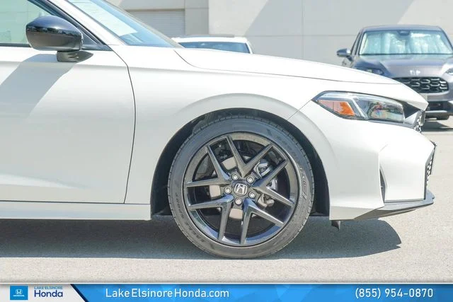 Used 2025 Platinum White Pearl Honda Sport image 7