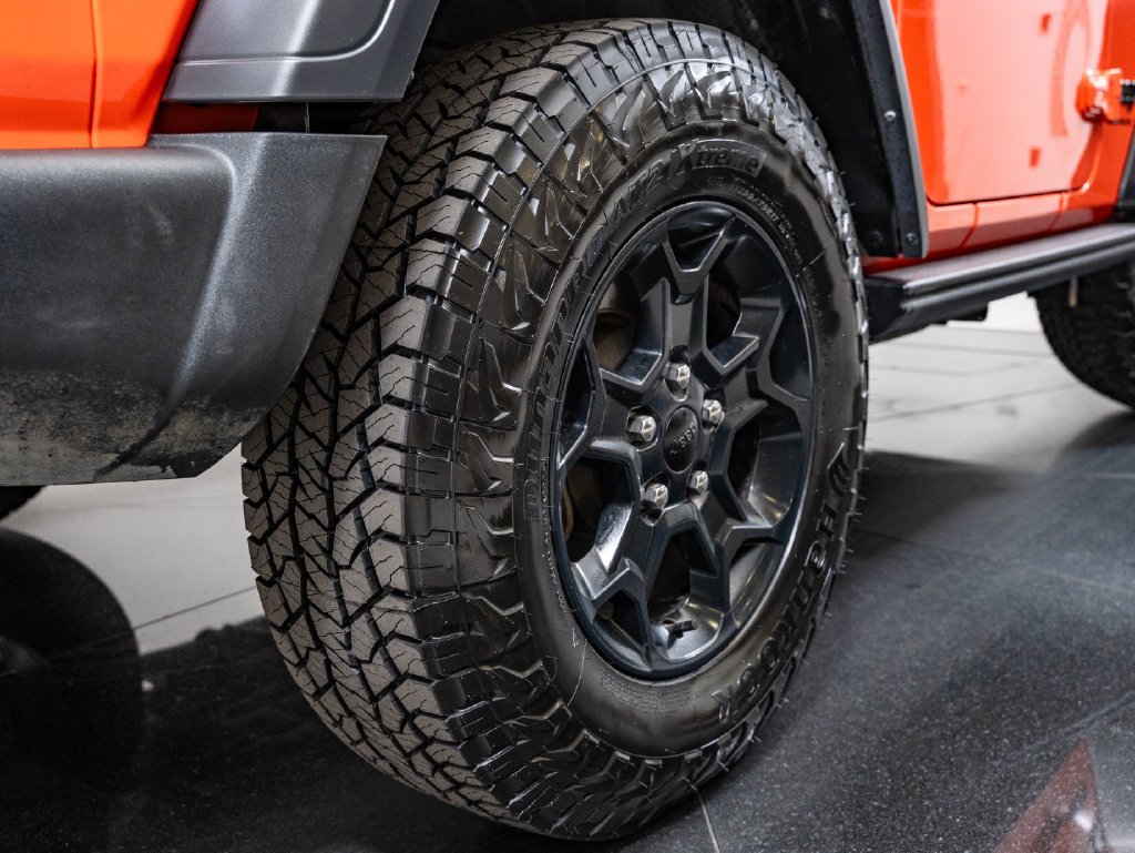 Used 2023 Punkn Metallic Clearcoat Jeep Willys image 46