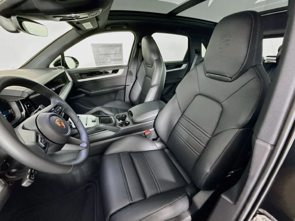 New 2026 Chromite Black Metallic Porsche  image 5