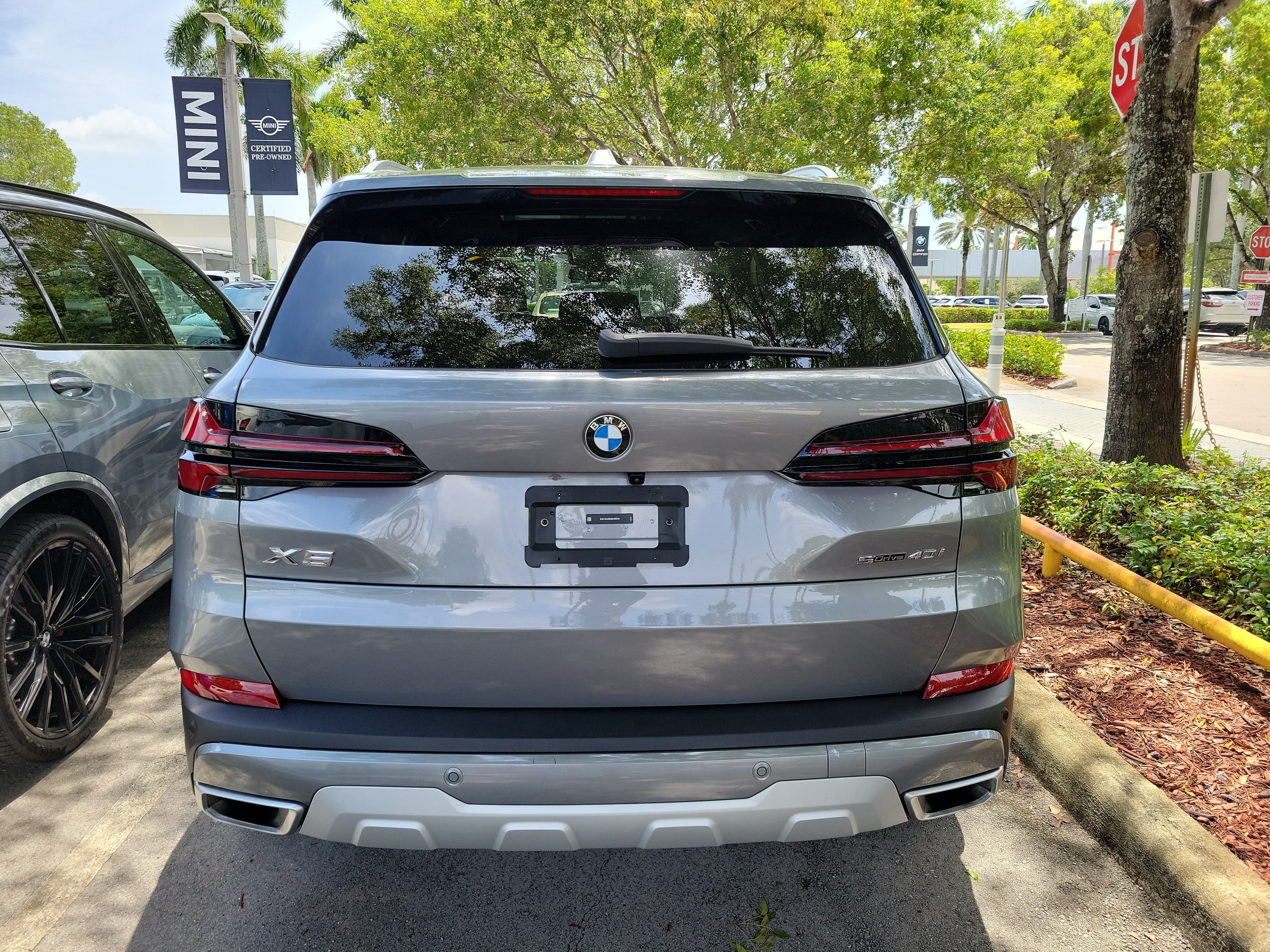 Certified Used 2025 Skyscraper Grey Metallic BMW sDrive40i image 8