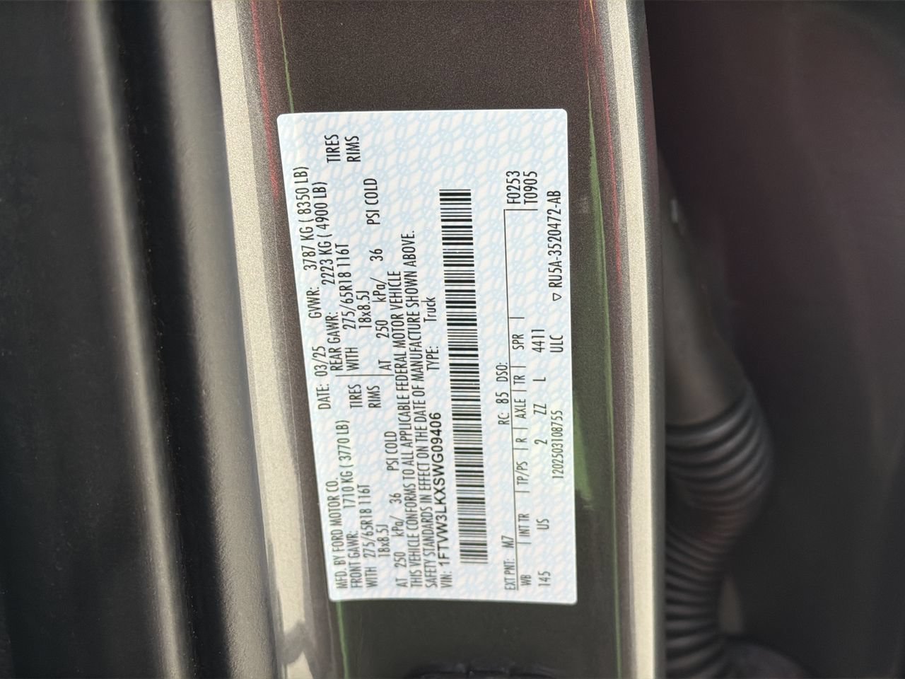 Used 2025 Gray Metallic Ford XLT image 34