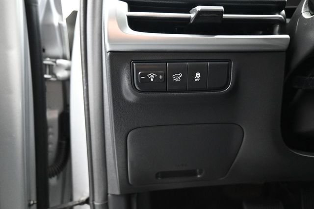 Used 2025 Silver Hyundai SEL image 15