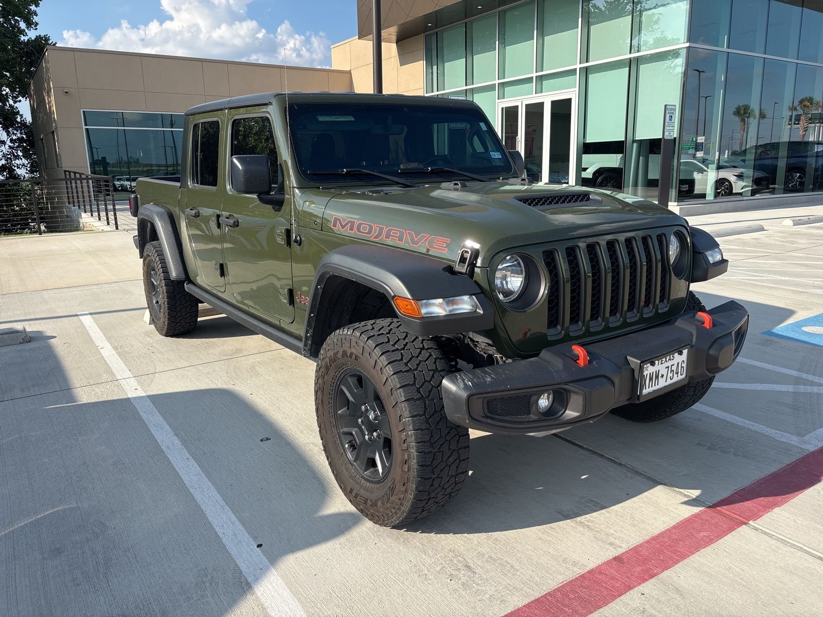 Used 2023 Sarge Green Clearcoat Jeep Mojave image 4