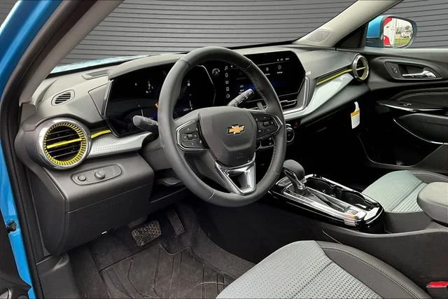 2026 Chevrolet Trax LT - Photo 7