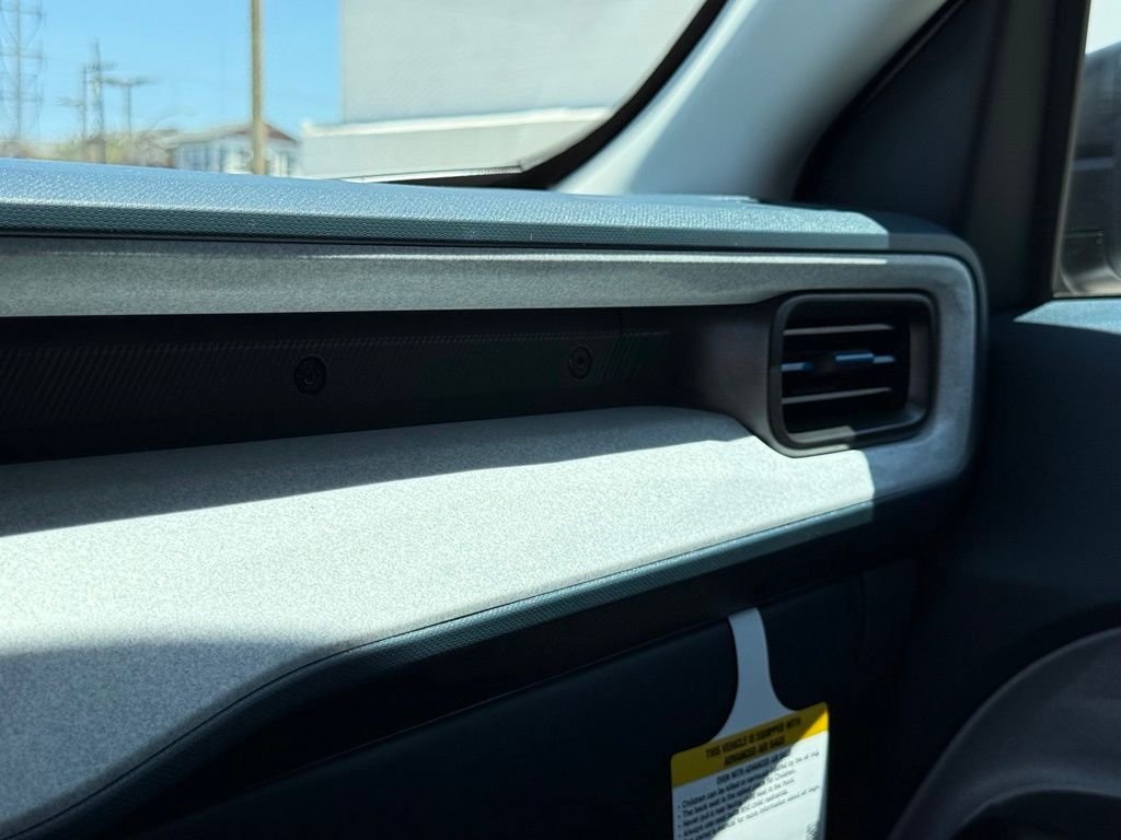 New 2026 Oxford White Ford XLT image 8