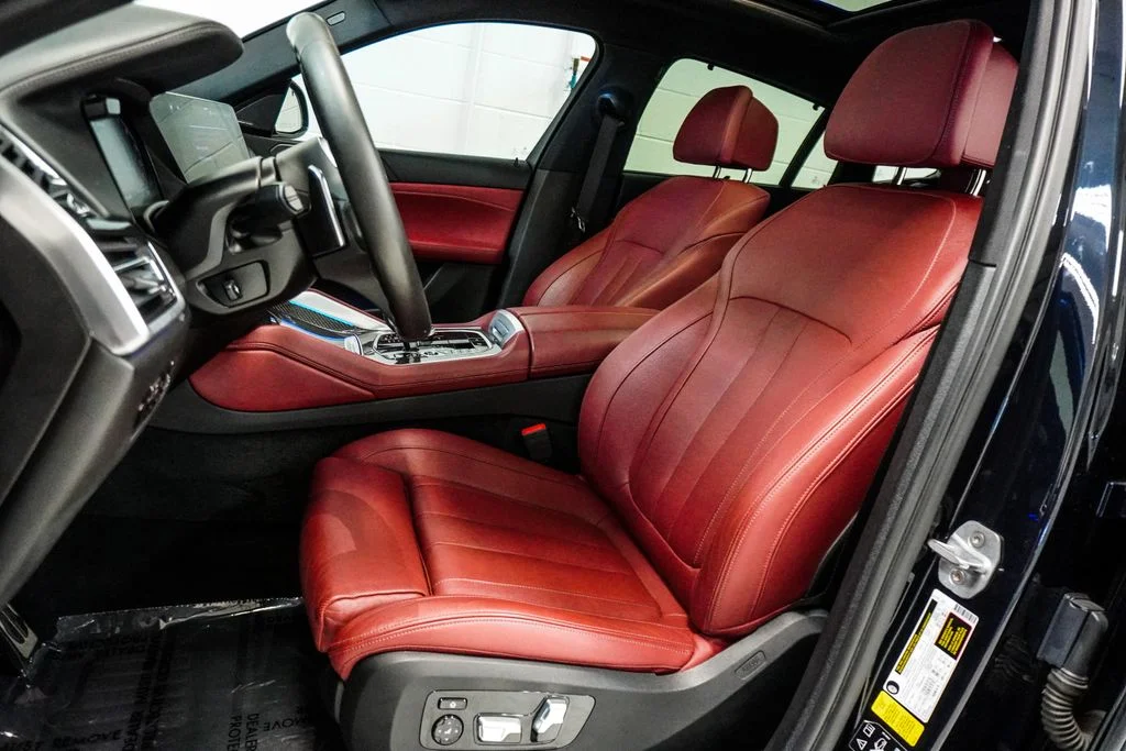 Used 2020 Black BMW M50i image 6