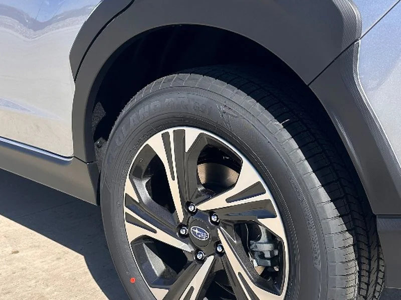 New 2026 ICE SILVER METALLIC Subaru Premium image 8