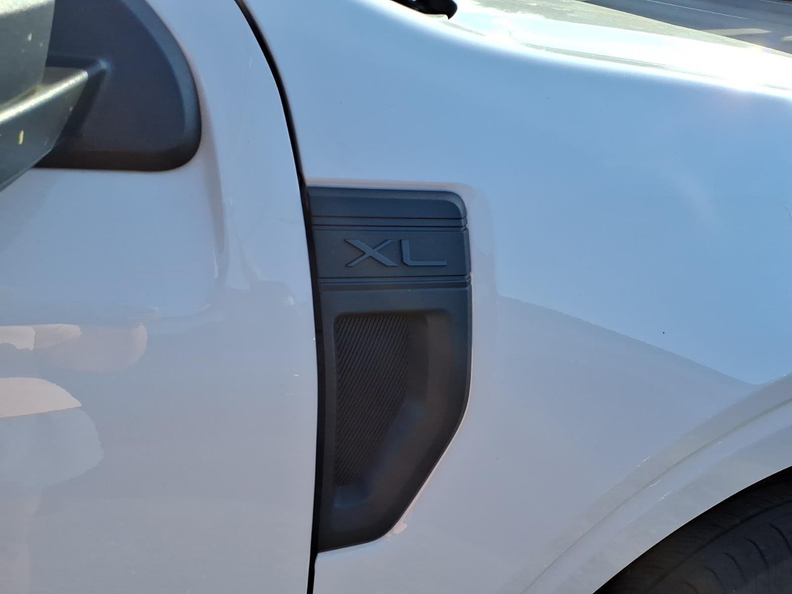 Used 2024 Oxford White Ford XL image 7