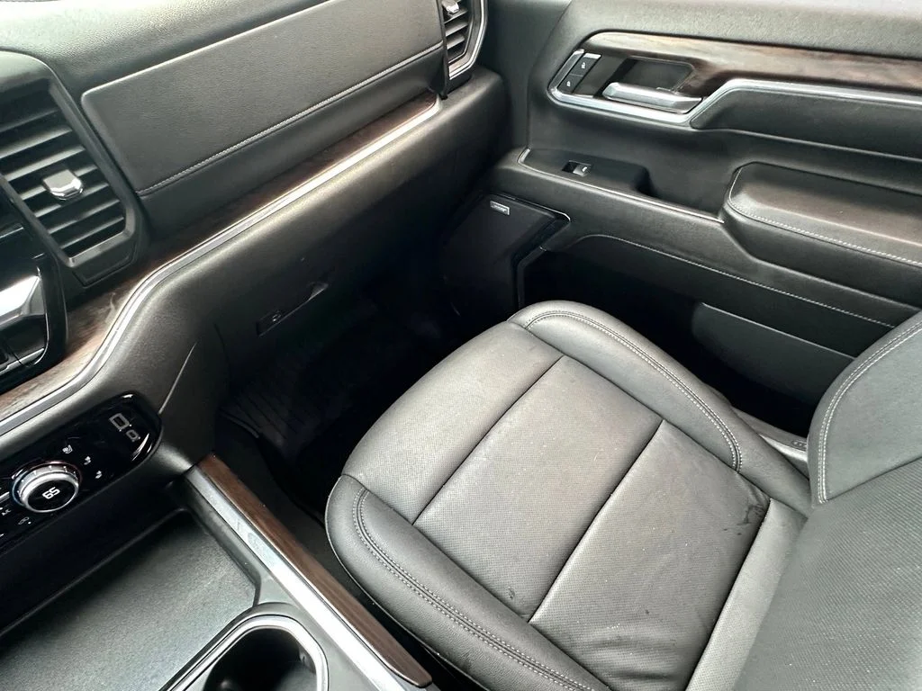 Used 2024 Black GMC SLT image 29