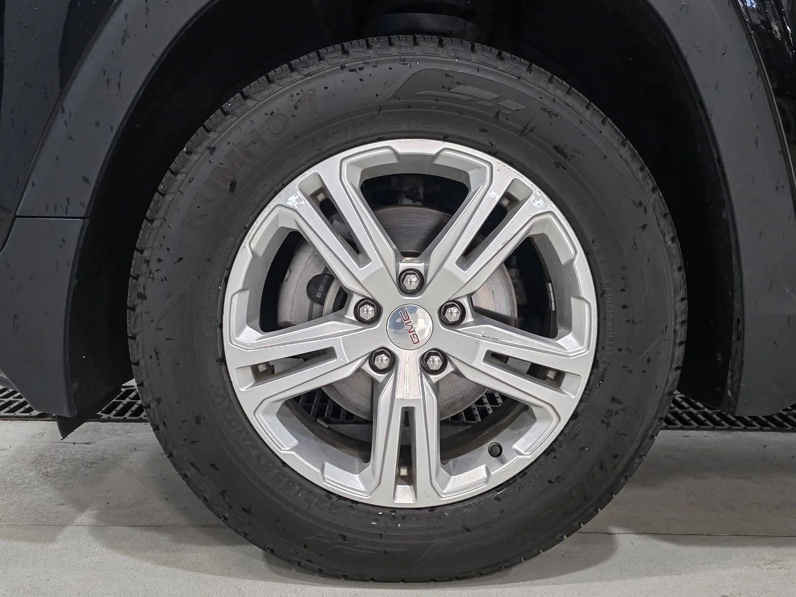 Used 2024 Black GMC SLE image 18