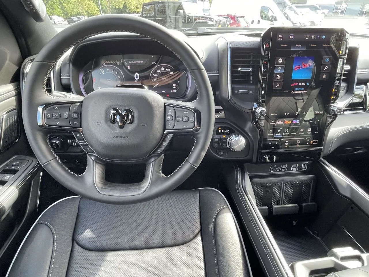 New 2026 Diamond Black Crystal Pearl-Coat Exterior Paint RAM Limited image 11