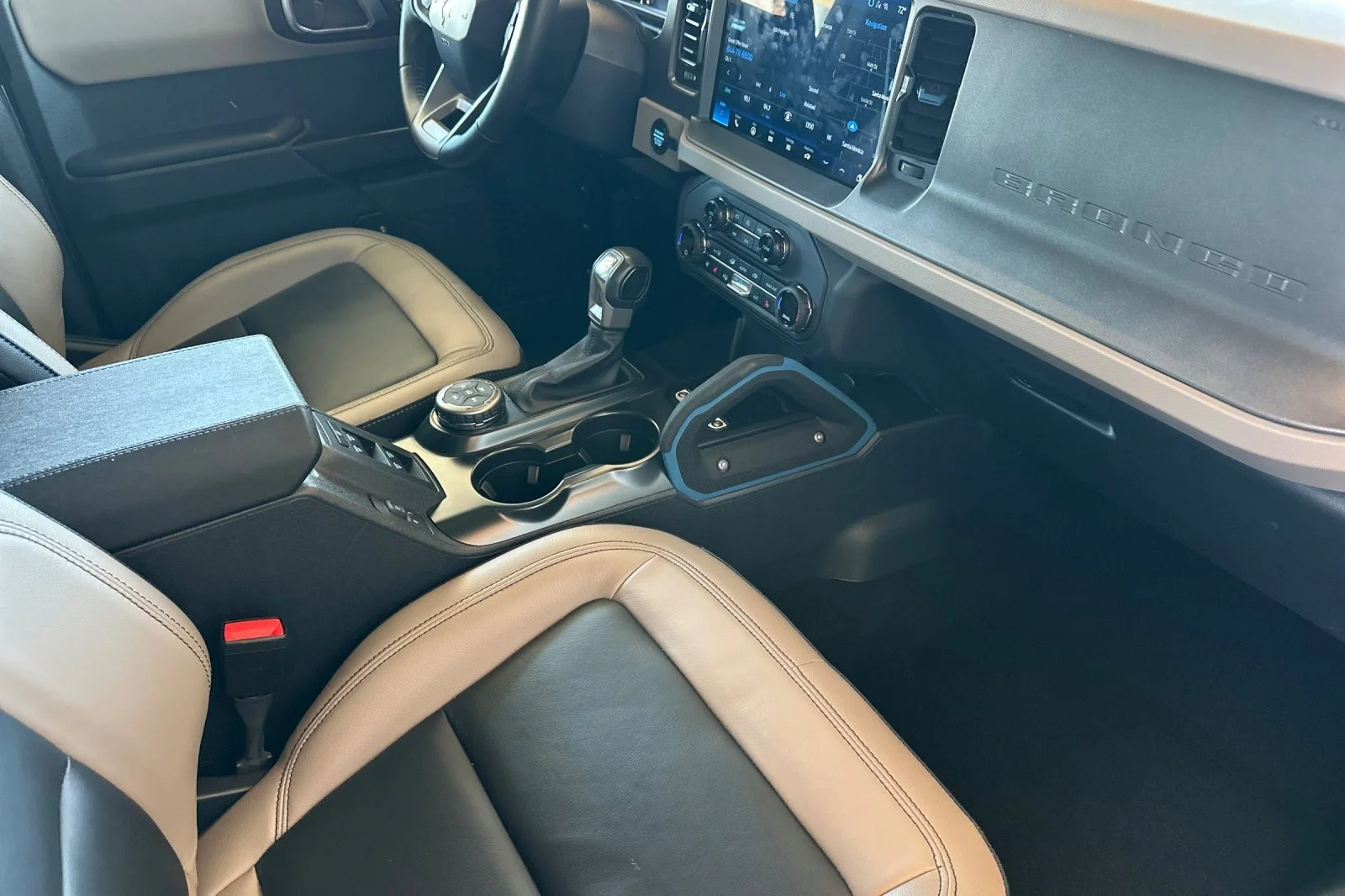 Used 2024 GRAY Ford Wildtrak image 15