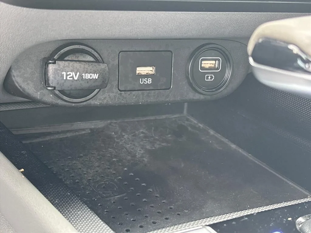 Used 2023 Gray Hyundai SEL image 30