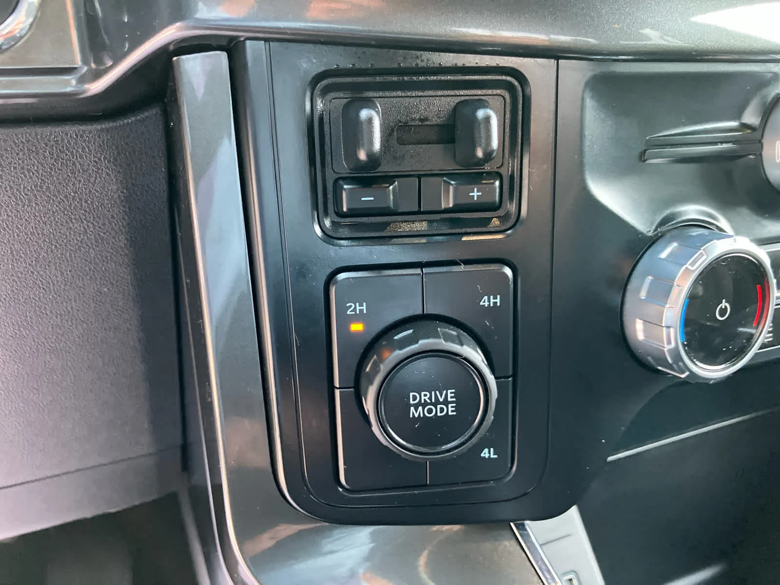 Used 2023 Carbonized Gray Metallic Ford XLT image 16