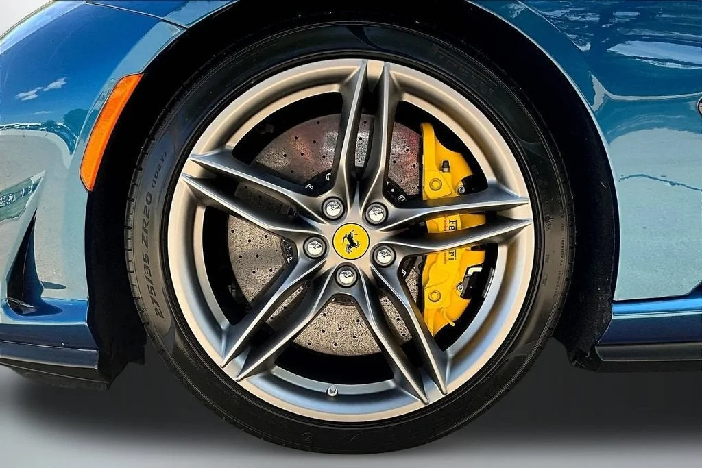 Used 2023 Blu Abu Dhabi Ferrari  image 28