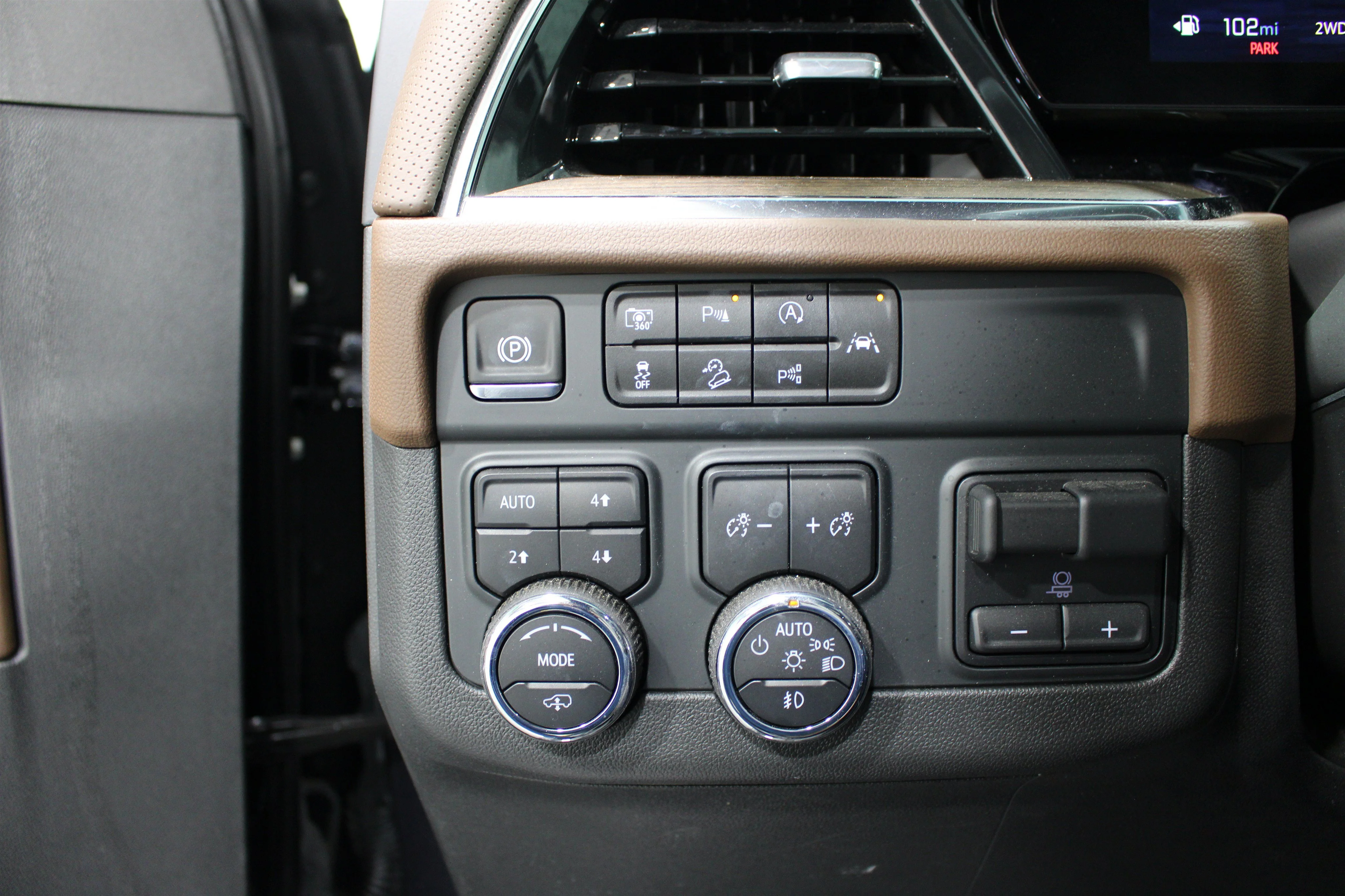 2025 Chevrolet Tahoe High Country - Photo 9