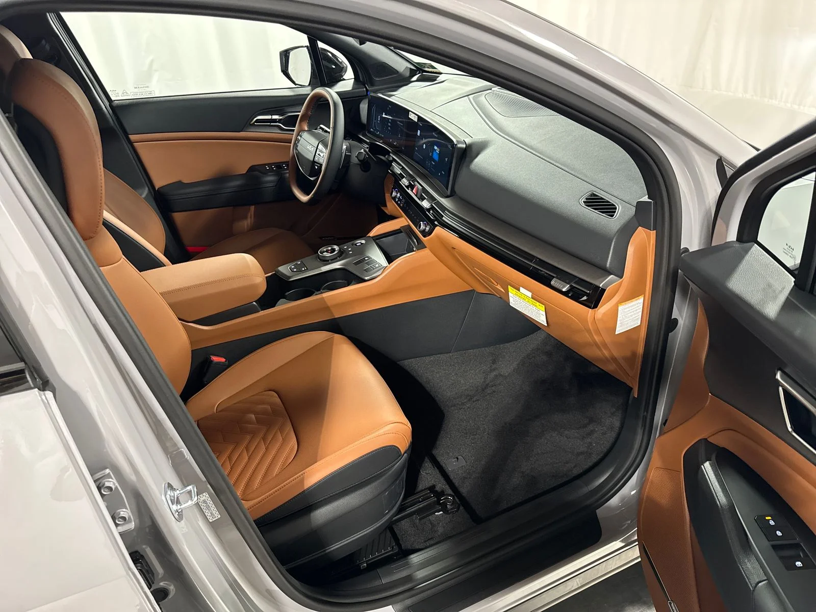 New 2027 Wolf Gray Kia X-Line image 22