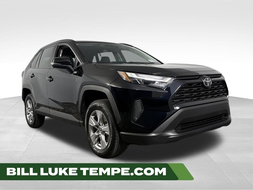 2025 Toyota RAV4 XLE AWD's photo