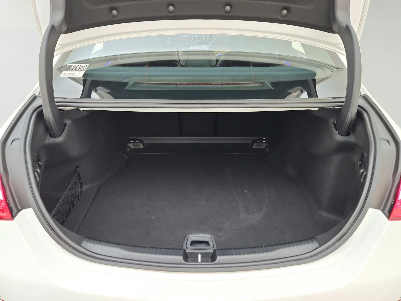 Used 2023 MANUFAKTUR Moonlight White Metallic Mercedes-Benz C 300 image 32