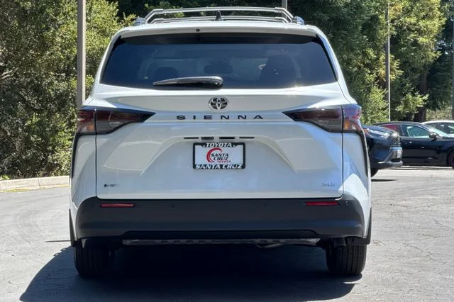 New 2026 Wind Chill Pearl <sup>1</sup> Toyota  XLE image 5