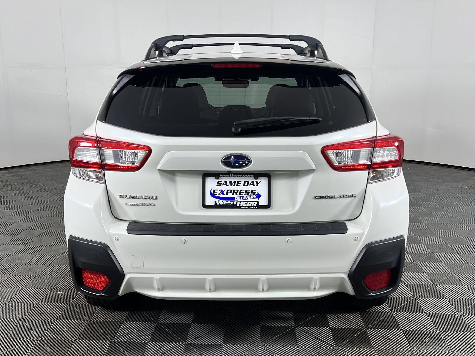 Used 2019 Crystal White Pearl Subaru Limited image 6
