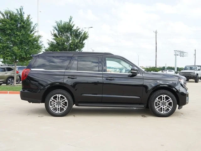 Used 2025 Black Ford Active image 10